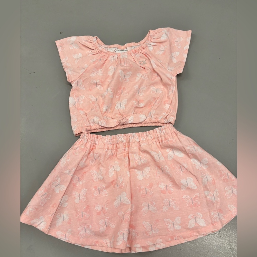 Calvin Klein 2‎ pc skirt and crop top